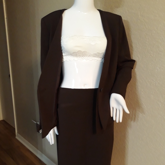 Antonio Melani skirt suit - Picture 5 of 8